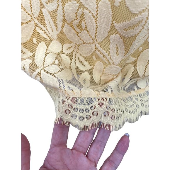 London Times Yellow Lace Dress 6 Overlay Lined Above Knee Round Neck Floral - Picture 7 of 16